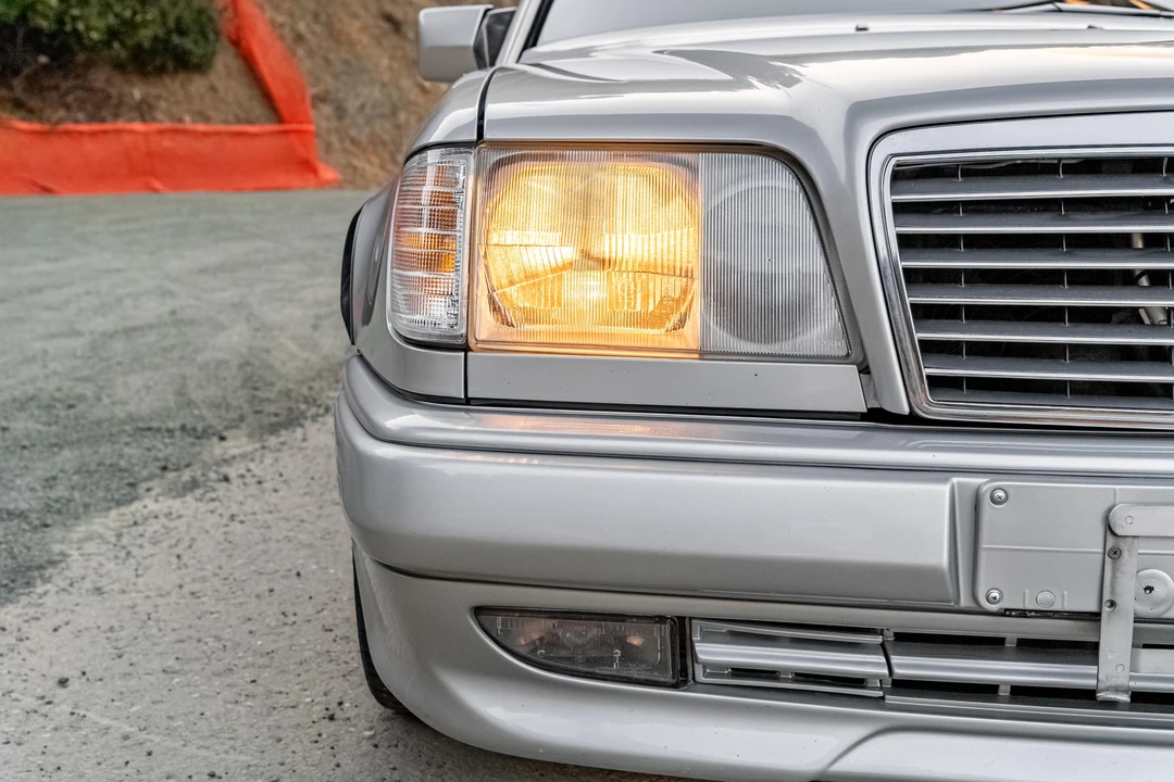 1995 Mercedes-Benz W124 E-Class - Image 12 of 31