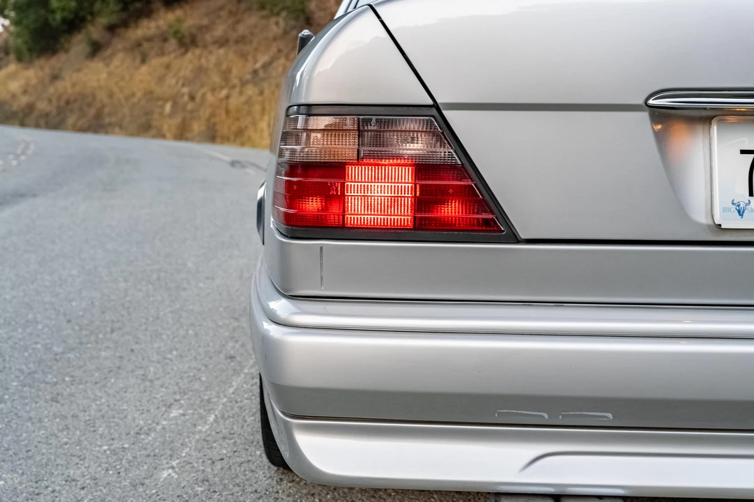 1995 Mercedes-Benz W124 E-Class - Image 23 of 31