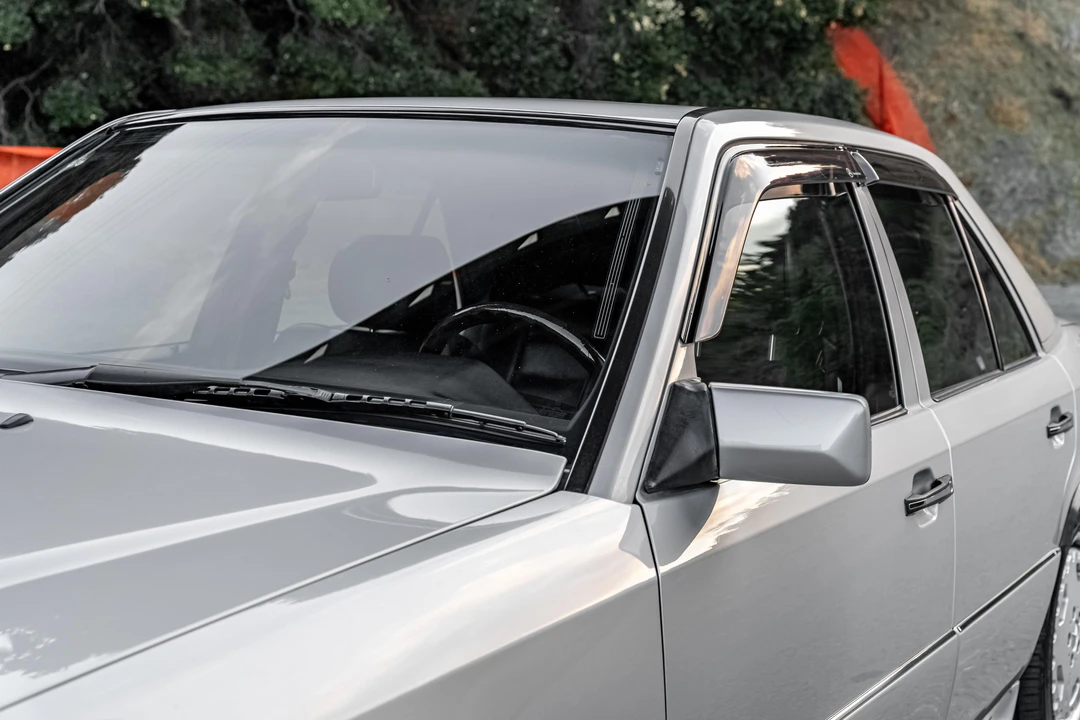 1995 Mercedes-Benz W124 E-Class - Image 19 of 31