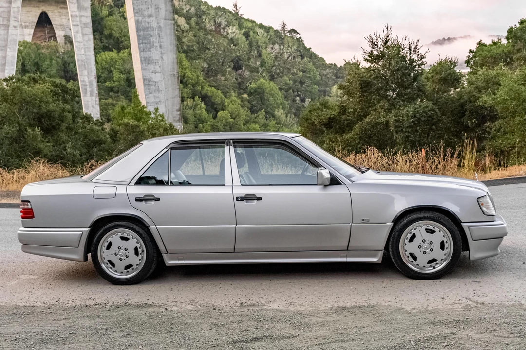 1995 Mercedes-Benz W124 E-Class - Image 3 of 31