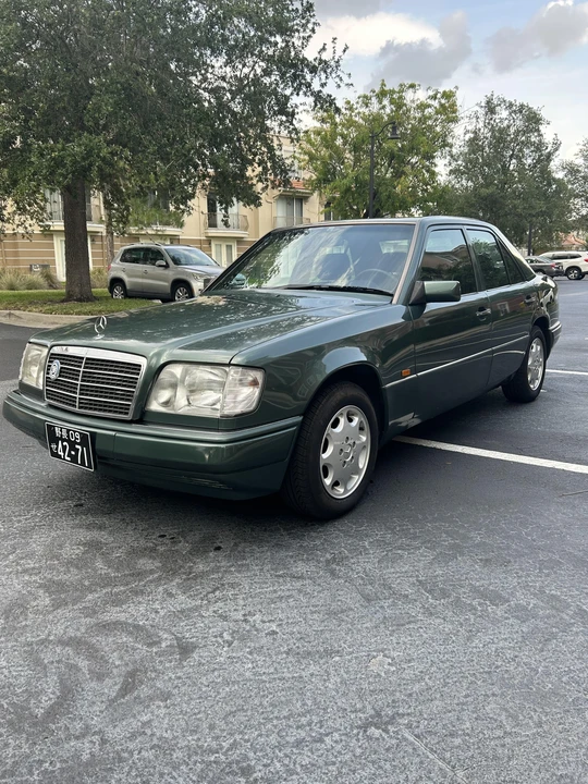 1995 Mercedes-Benz W124 E-Class - Image 9 of 31