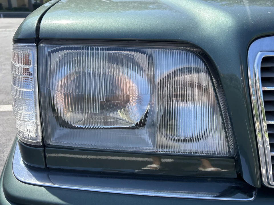 1995 Mercedes-Benz W124 E-Class - Image 24 of 31