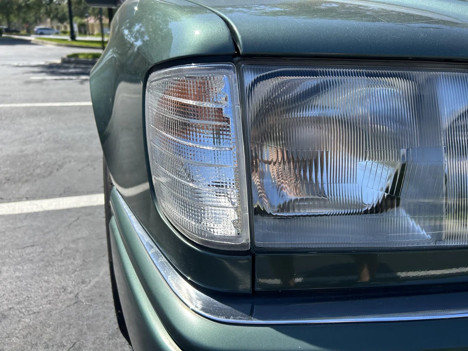 1995 Mercedes-Benz W124 E-Class - Image 23 of 31