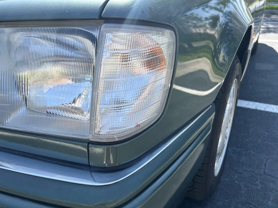 1995 Mercedes-Benz W124 E-Class - Image 28 of 31