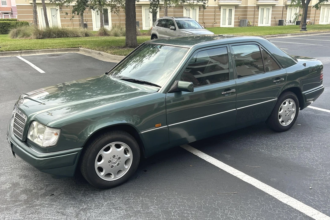 1995 Mercedes-Benz W124 E-Class - Image 3 of 31
