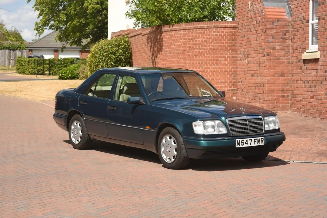 1995 Mercedes-Benz W124 E-Class - Image 11 of 31