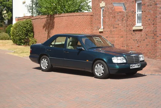 1995 Mercedes-Benz E280 W124