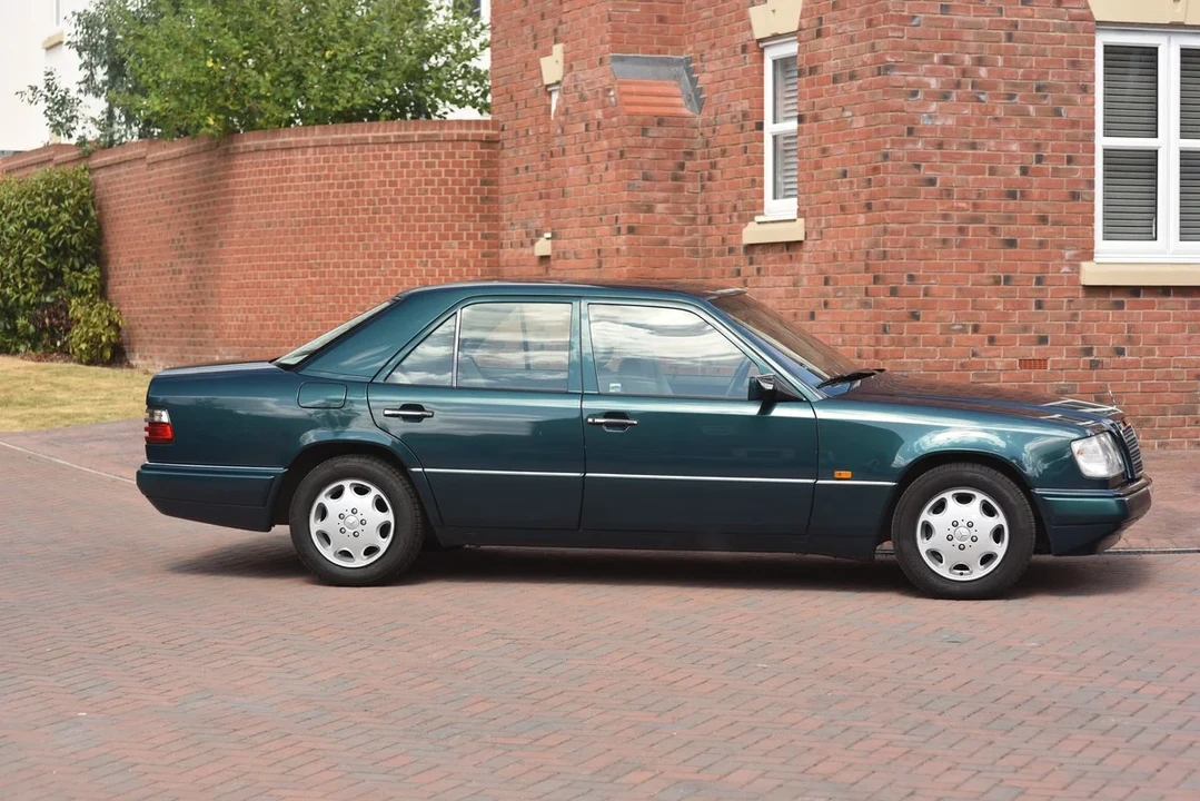 1995 Mercedes-Benz W124 E-Class - Image 5 of 31