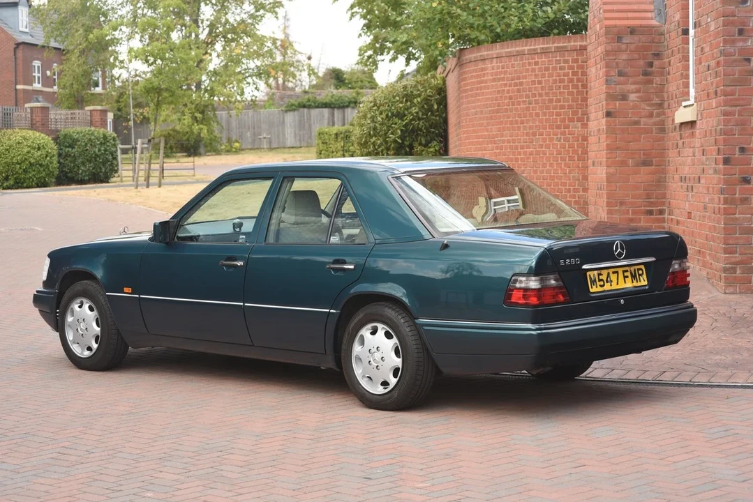 1995 Mercedes-Benz W124 E-Class - Image 25 of 31