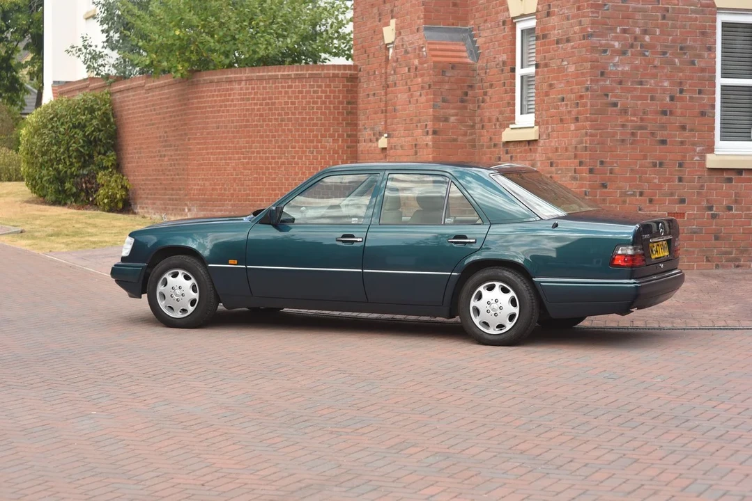 1995 Mercedes-Benz W124 E-Class - Image 27 of 31