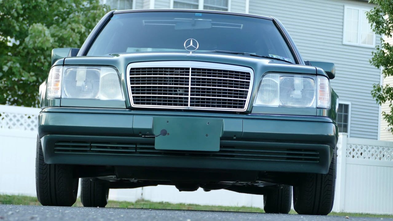 1995 Mercedes-Benz W124 E-Class - Image 13 of 31