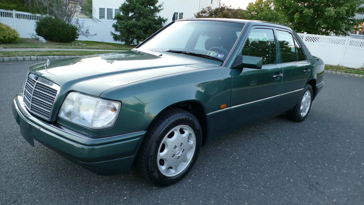1995 Mercedes-Benz W124 E-Class - Image 4 of 31
