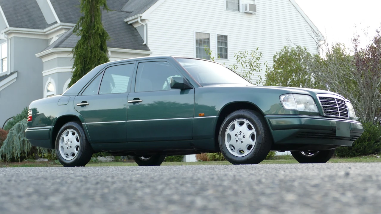 1995 Mercedes-Benz W124 E-Class - Image 11 of 31