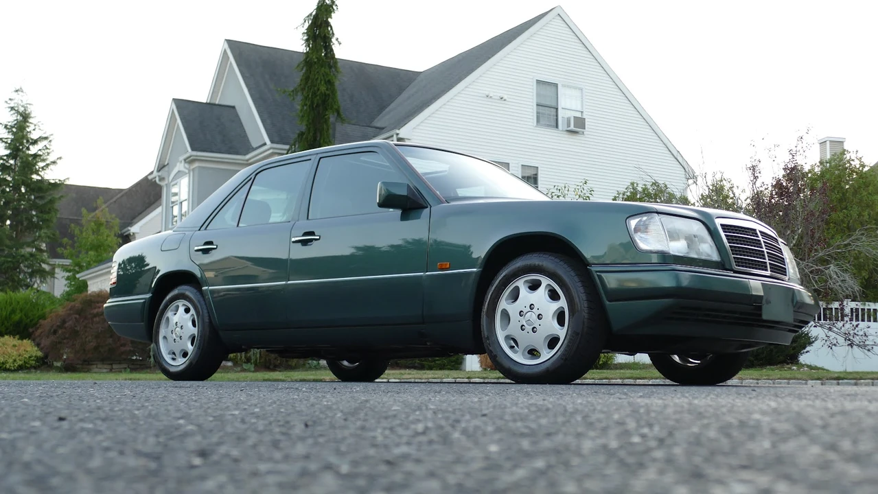 1995 Mercedes-Benz W124 E-Class - Image 10 of 31