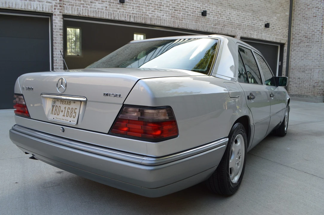 1995 Mercedes-Benz W124 E-Class - Image 21 of 31
