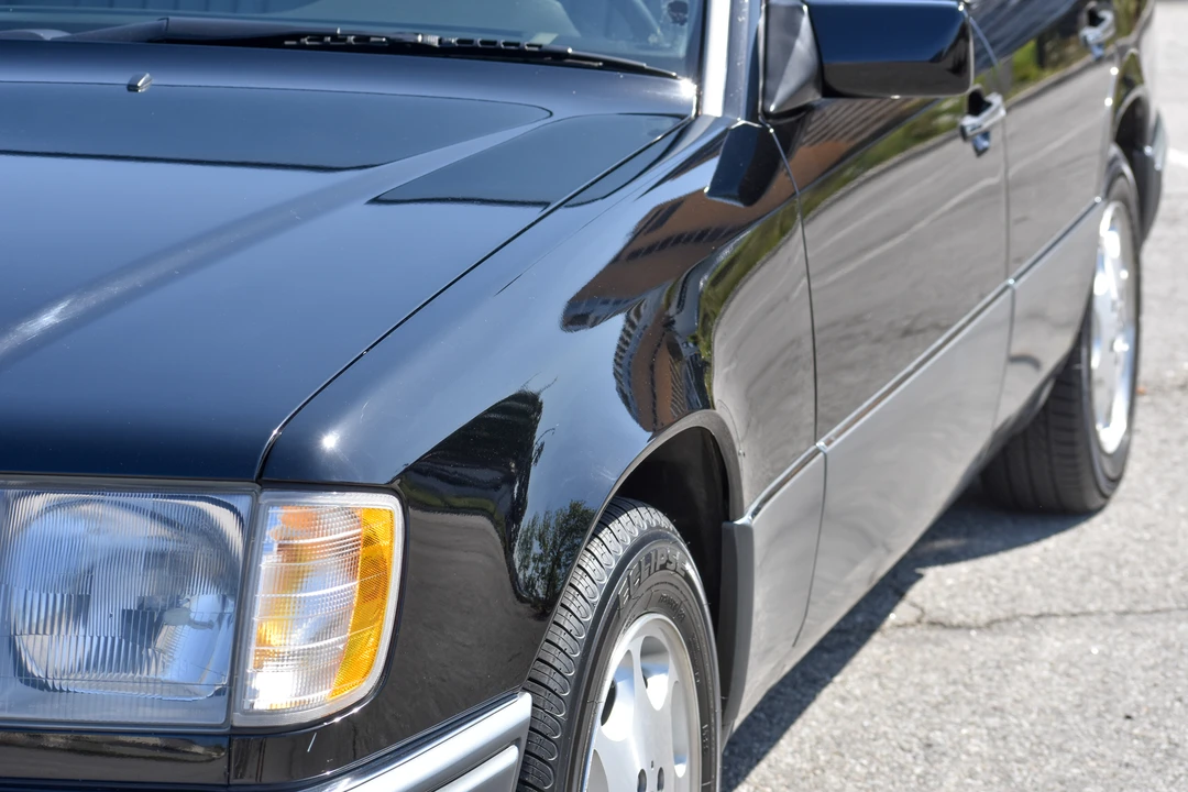 1995 Mercedes-Benz W124 E-Class - Image 23 of 31