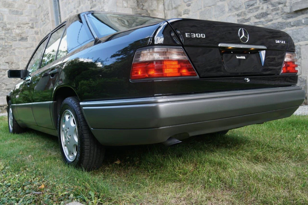1995 Mercedes-Benz W124 E-Class - Image 5 of 31