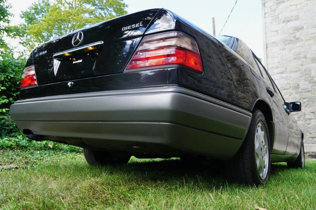 1995 Mercedes-Benz W124 E-Class - Image 18 of 31