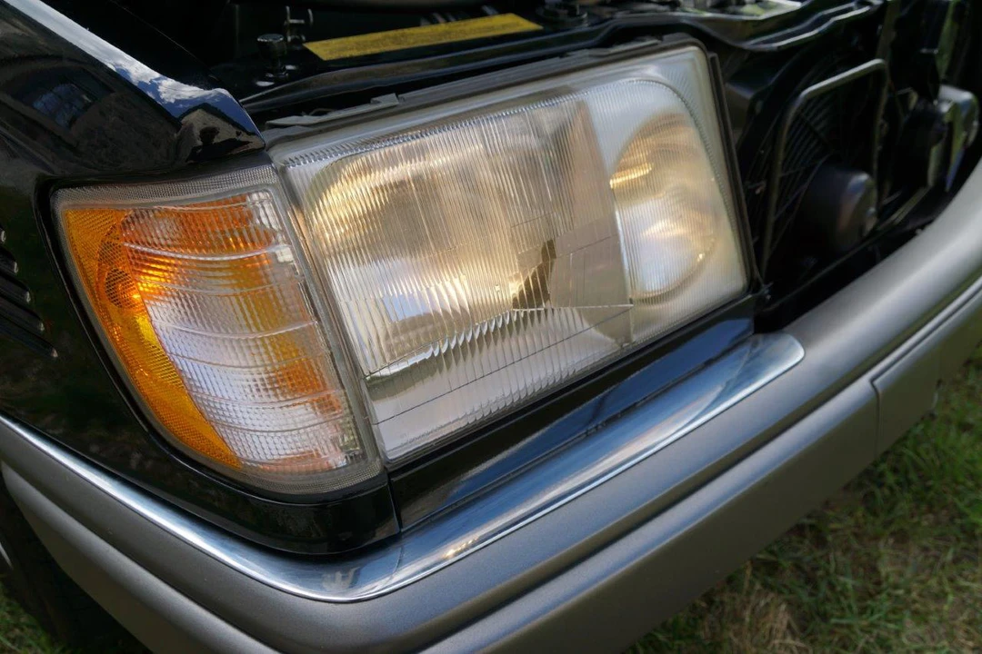 1995 Mercedes-Benz W124 E-Class - Image 20 of 31