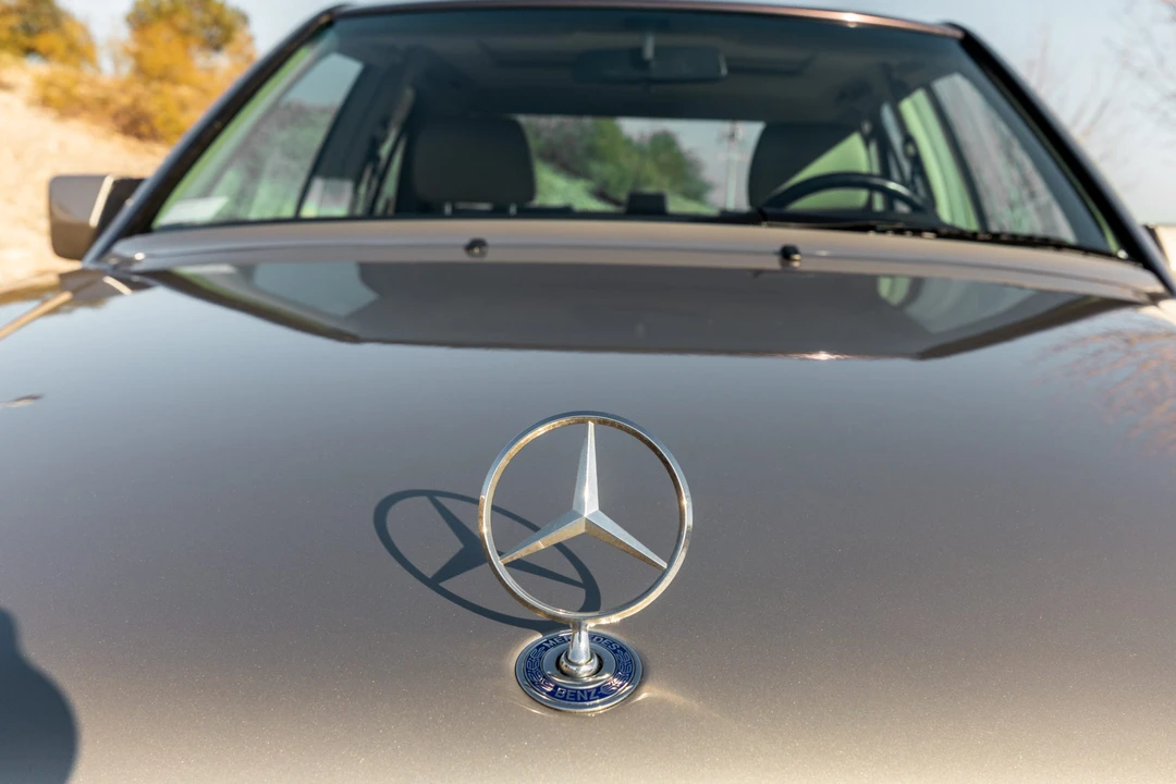 1995 Mercedes-Benz W124 E-Class - Image 16 of 31