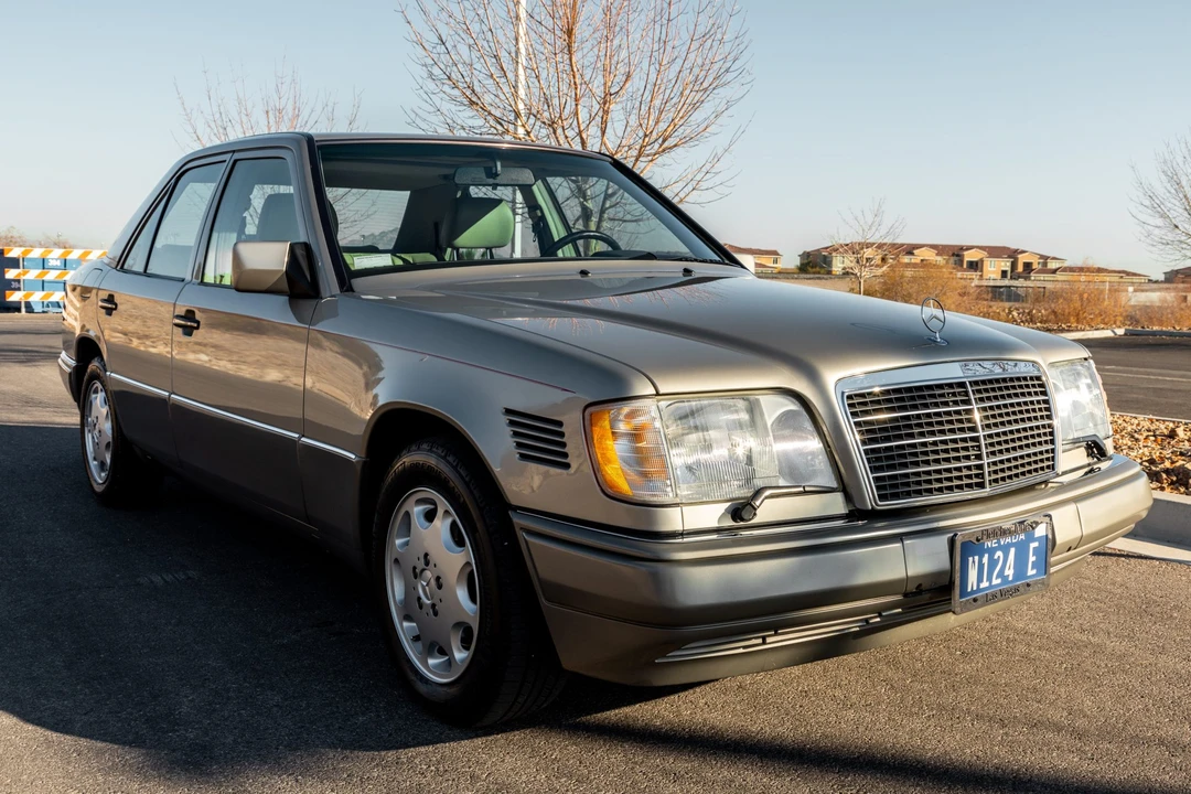 1995 Mercedes-Benz W124 E-Class - Image 3 of 31