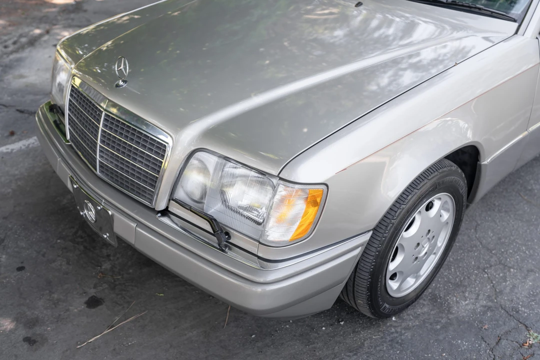 1995 Mercedes-Benz W124 E-Class - Image 11 of 31