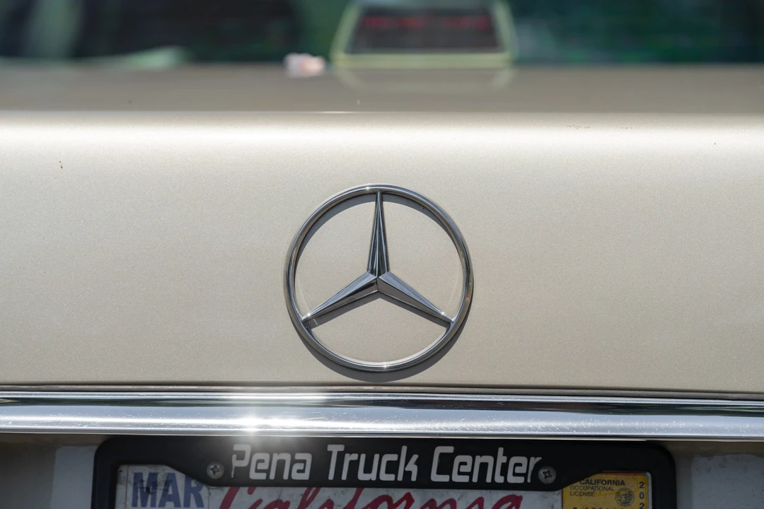 1995 Mercedes-Benz W124 E-Class - Image 31 of 31