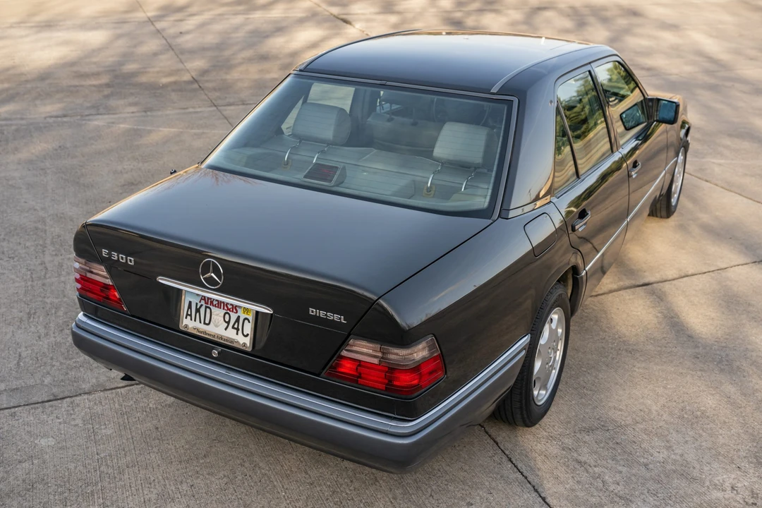 1995 Mercedes-Benz W124 E-Class - Image 15 of 31