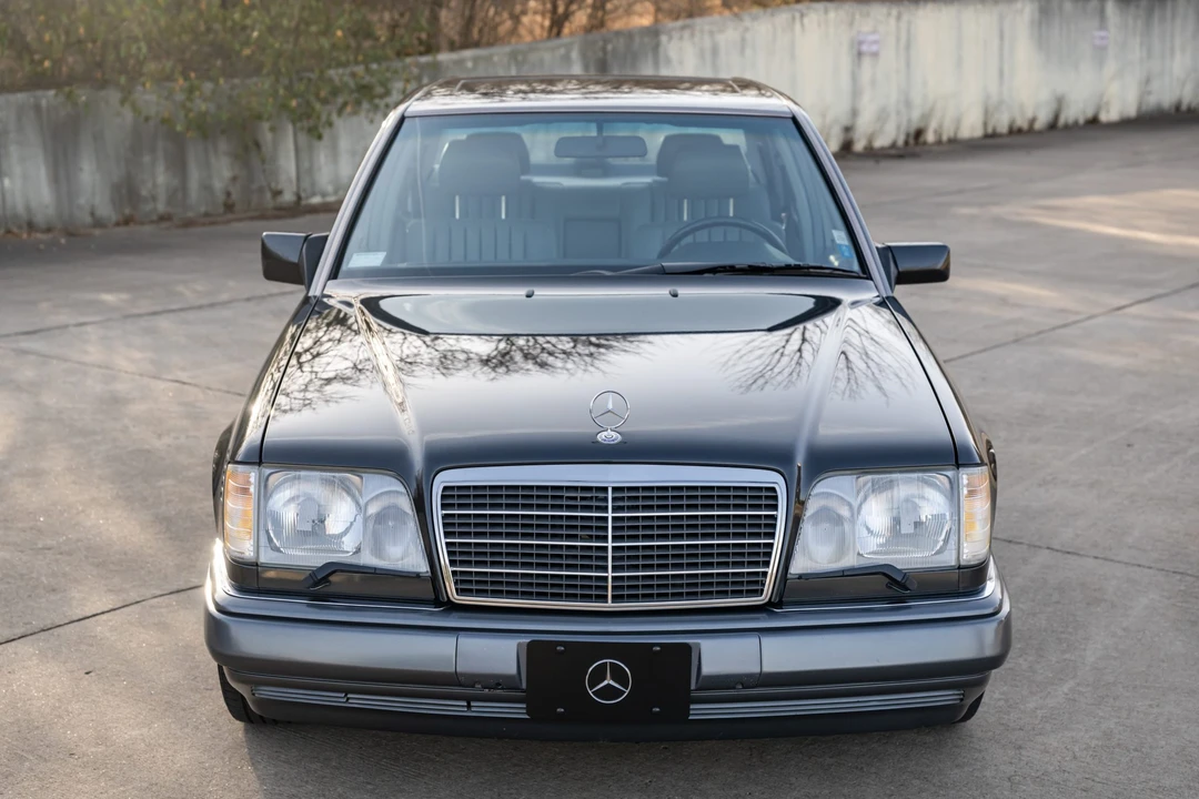 1995 Mercedes-Benz W124 E-Class - Image 4 of 31