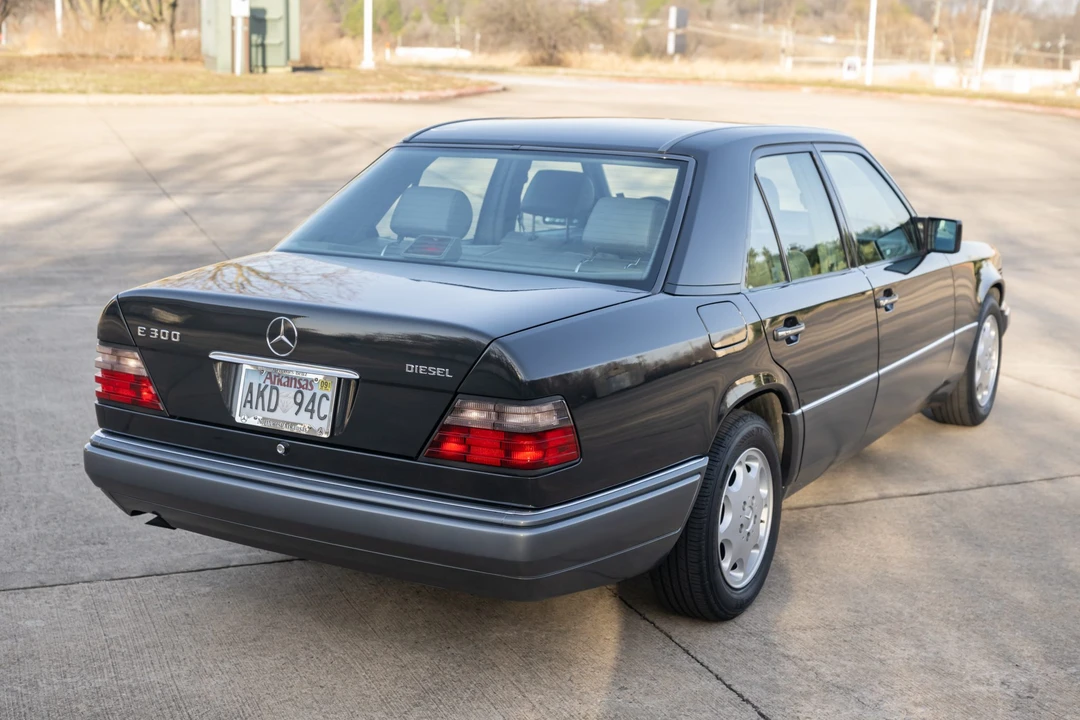 1995 Mercedes-Benz W124 E-Class - Image 16 of 31