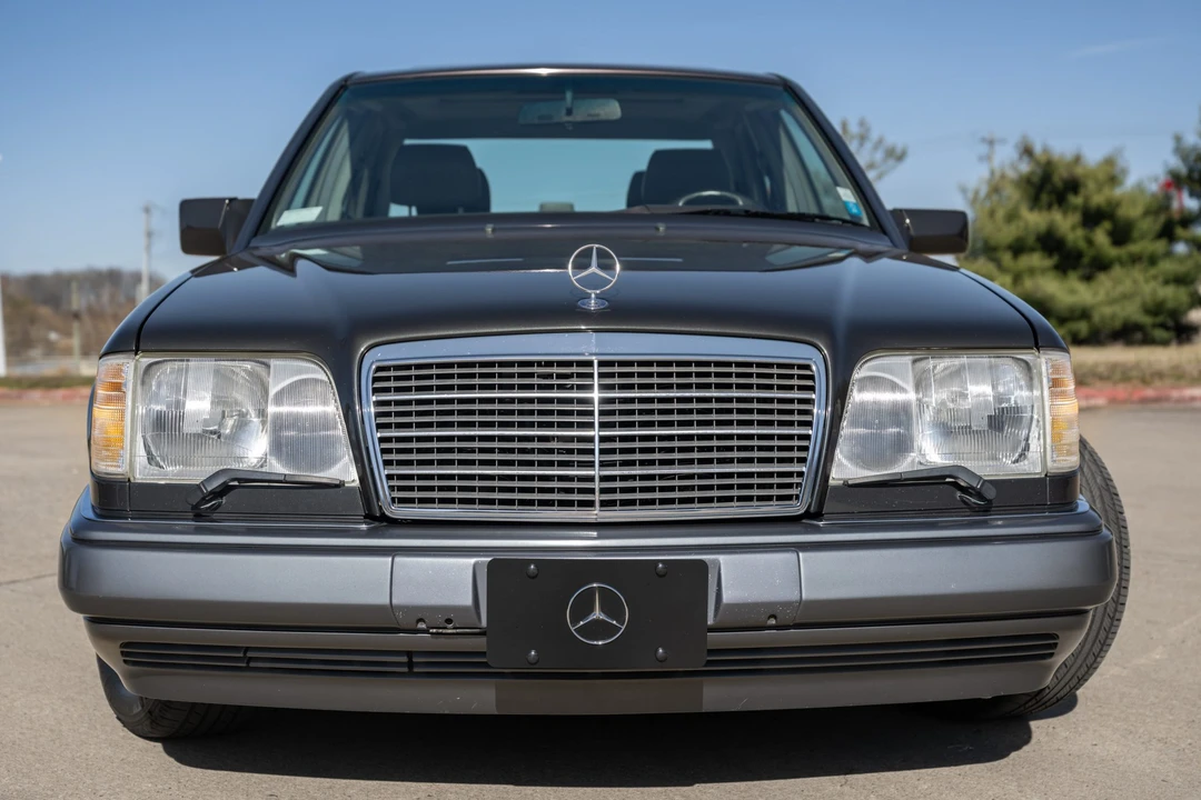 1995 Mercedes-Benz W124 E-Class - Image 6 of 31
