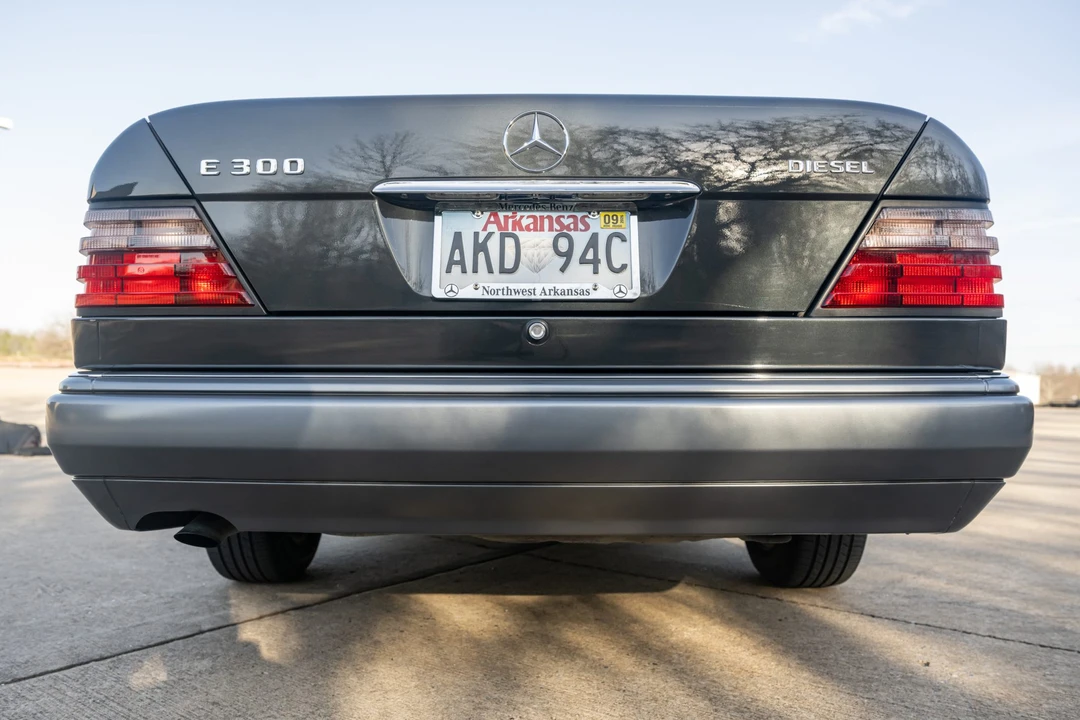 1995 Mercedes-Benz W124 E-Class - Image 27 of 31
