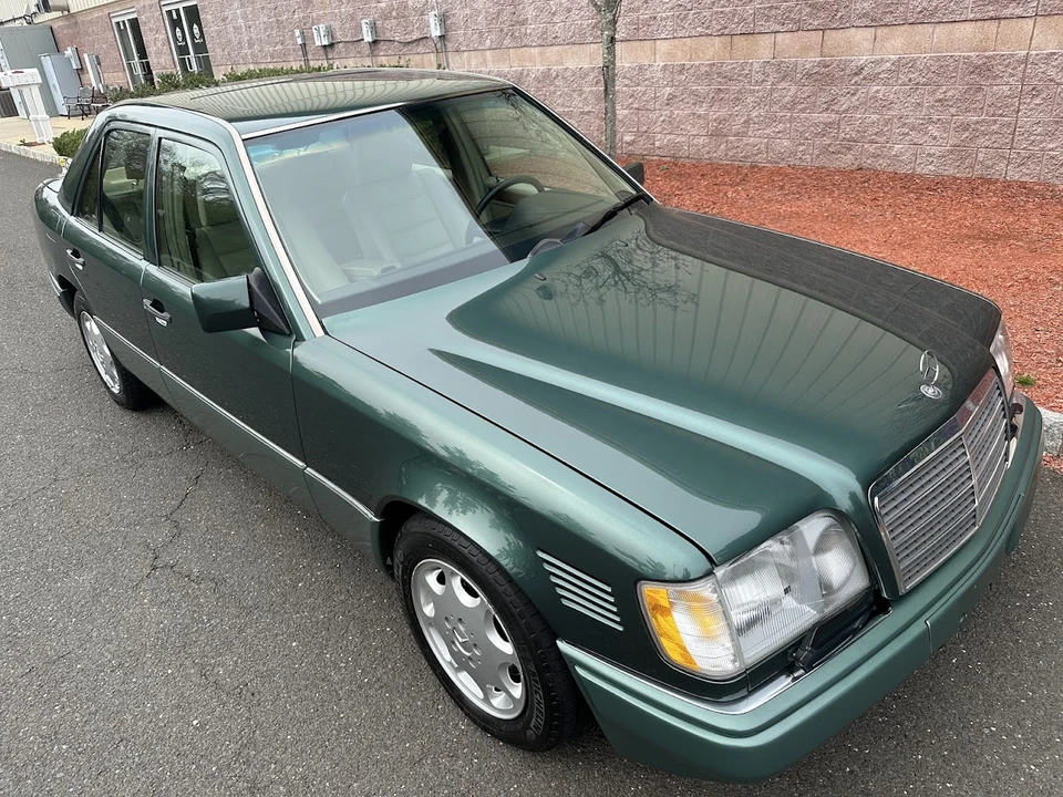 1995 Mercedes-Benz W124 E-Class - Image 26 of 31