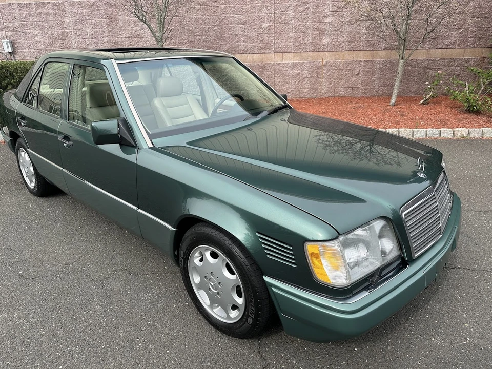 1995 Mercedes-Benz W124 E-Class - Image 24 of 31