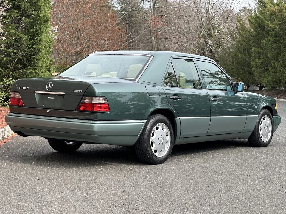 1995 Mercedes-Benz W124 E-Class - Image 11 of 31