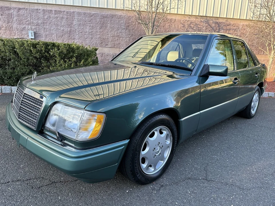 1995 Mercedes-Benz W124 E-Class - Image 20 of 31