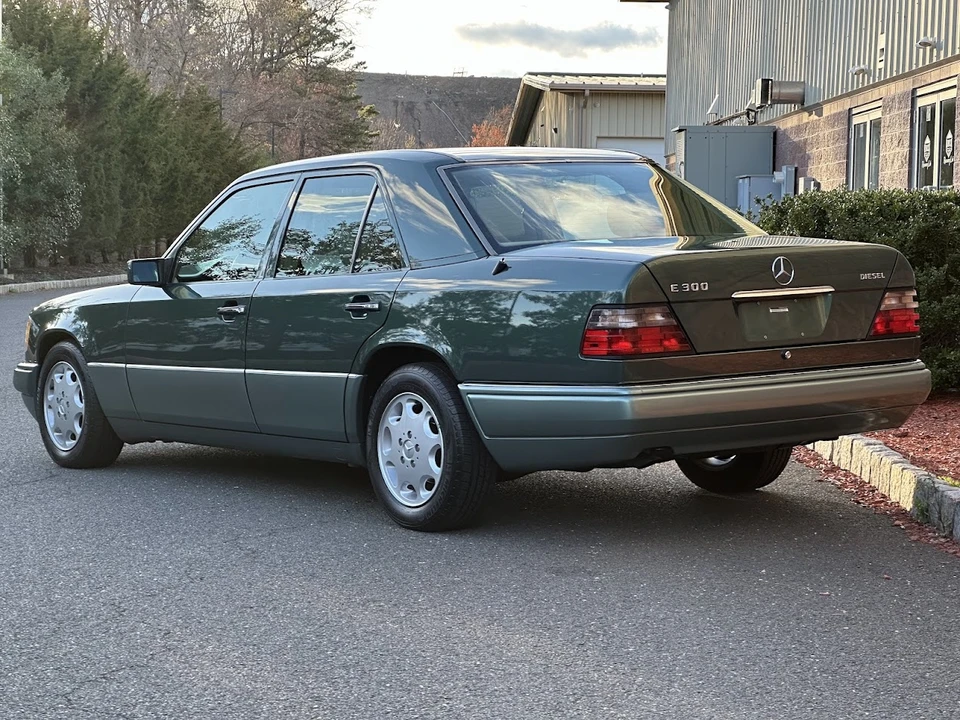 1995 Mercedes-Benz W124 E-Class - Image 14 of 31
