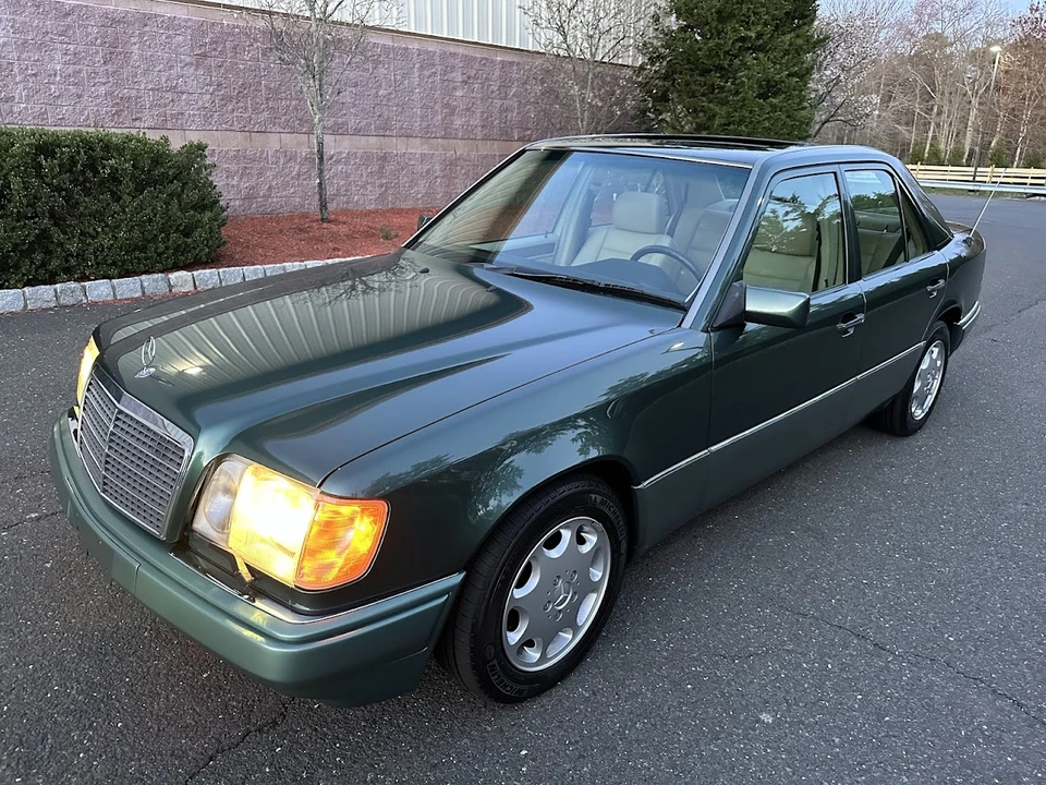 1995 Mercedes-Benz W124 E-Class - Image 30 of 31