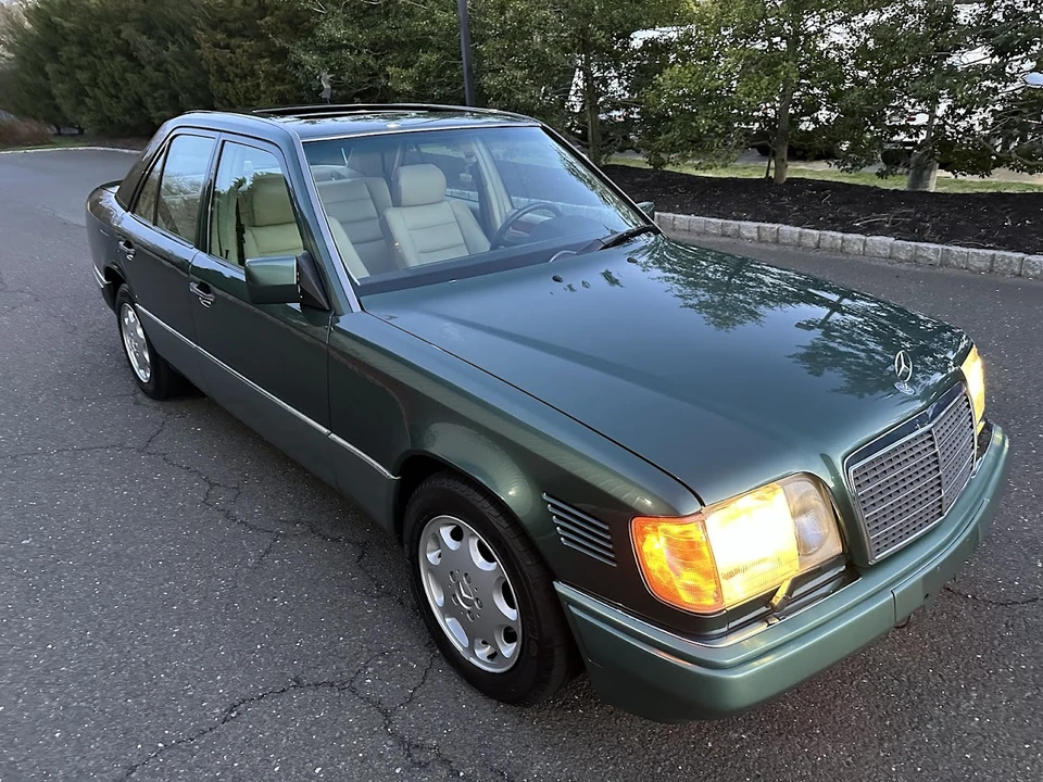 1995 Mercedes-Benz W124 E-Class - Image 29 of 31