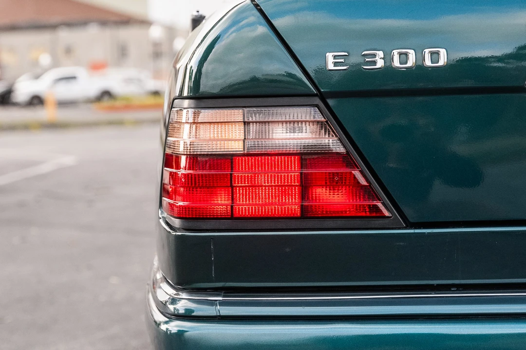 1995 Mercedes-Benz W124 E-Class - Image 21 of 31