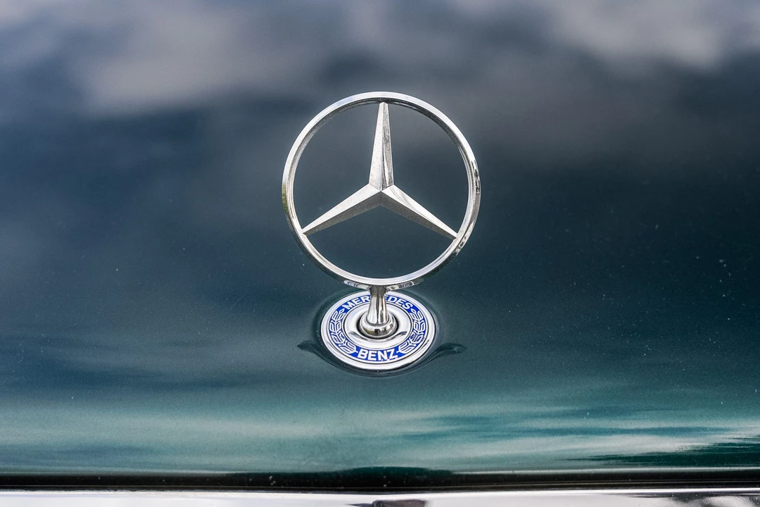 1995 Mercedes-Benz W124 E-Class - Image 13 of 31