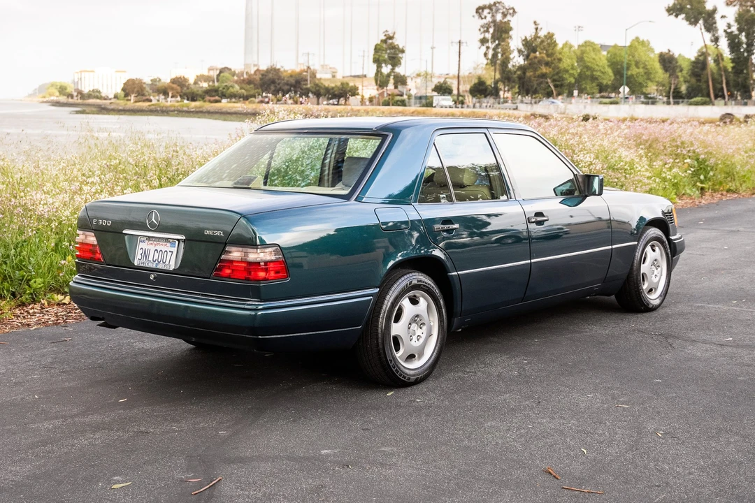 1995 Mercedes-Benz W124 E-Class - Image 6 of 31