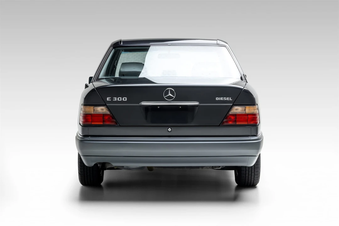 1995 Mercedes-Benz W124 E-Class - Image 11 of 31