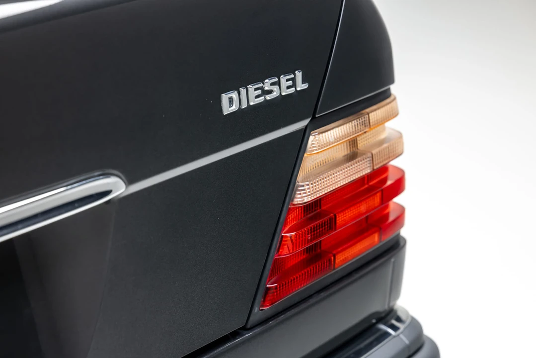 1995 Mercedes-Benz W124 E-Class - Image 24 of 31