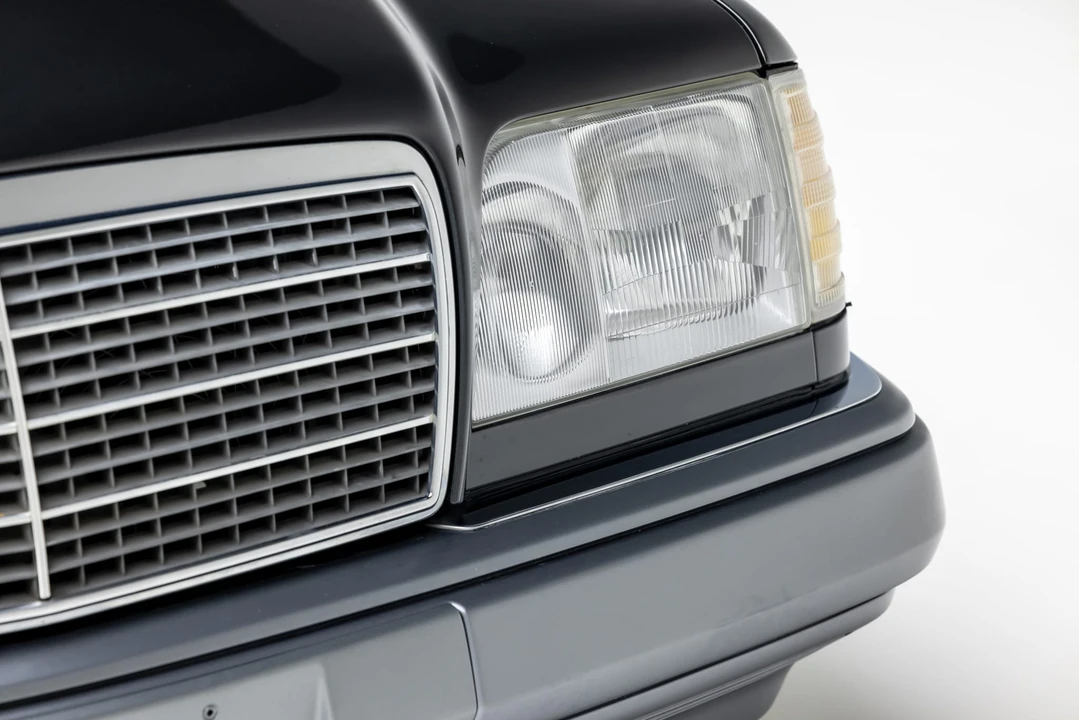 1995 Mercedes-Benz W124 E-Class - Image 20 of 31