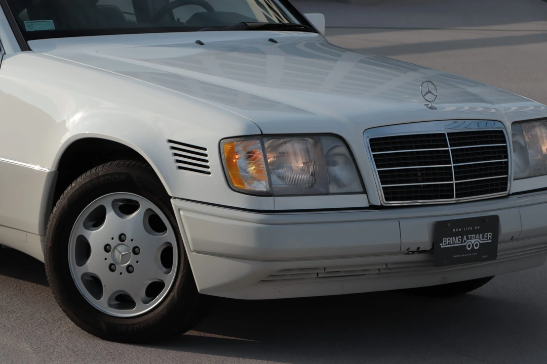 1995 Mercedes-Benz W124 E-Class - Image 14 of 31