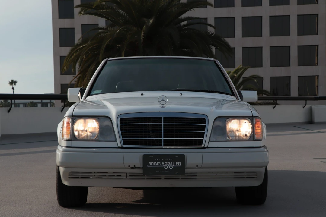 1995 Mercedes-Benz W124 E-Class - Image 4 of 31