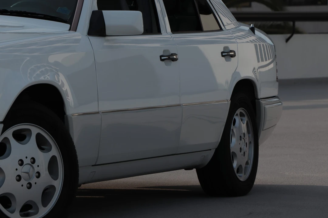 1995 Mercedes-Benz W124 E-Class - Image 23 of 31