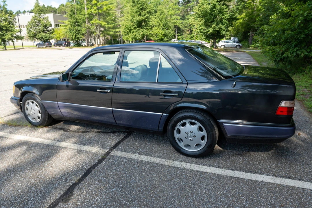 1995 Mercedes-Benz W124 E-Class - Image 24 of 31