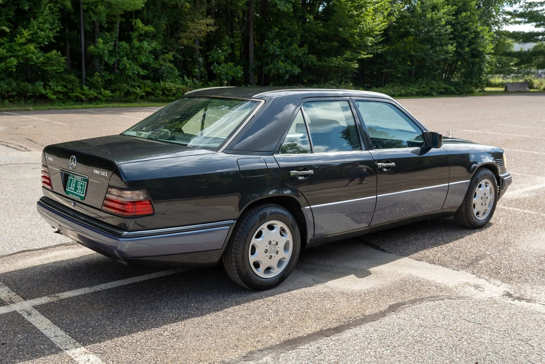 1995 Mercedes-Benz W124 E-Class - Image 9 of 31